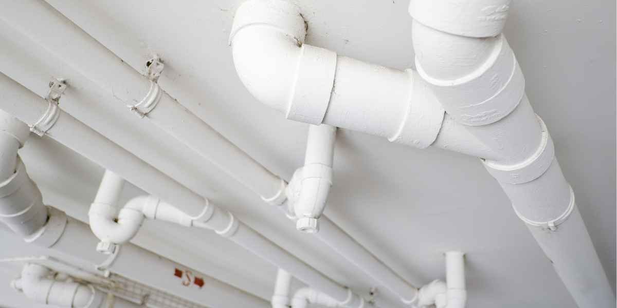 prumadas de água e esgoto